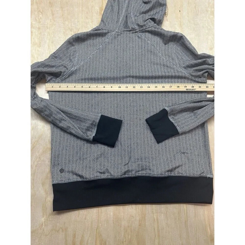 Zella Hoodie Jacket Size  Large Black Pullover  pockets  hood - Picture 6 of 7